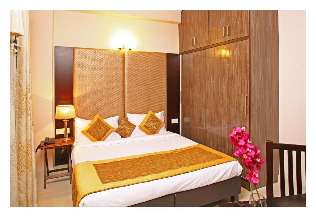 Evergreen 2Bhk Service Apartment Vasant Kunj Fortis Ilbs Nova Deli Exterior foto