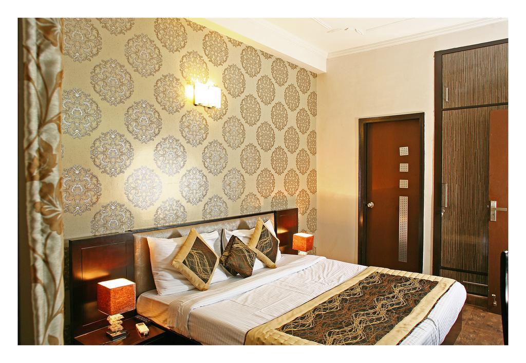 Evergreen 2Bhk Service Apartment Vasant Kunj Fortis Ilbs Nova Deli Exterior foto