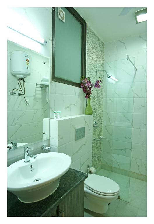 Evergreen 2Bhk Service Apartment Vasant Kunj Fortis Ilbs Nova Deli Exterior foto
